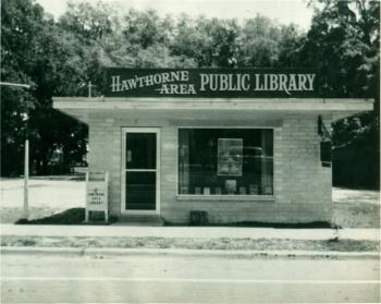 1966 photograph of the Hawthorne Library