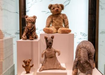 the original Winnie the Pooh stuffed animals
