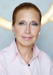 photo of Danielle Steel by Brigitte Lacombe