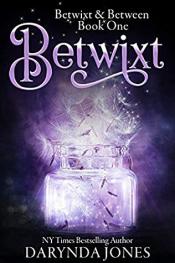 Betwixt - Darynda Jones Betwixt cover art